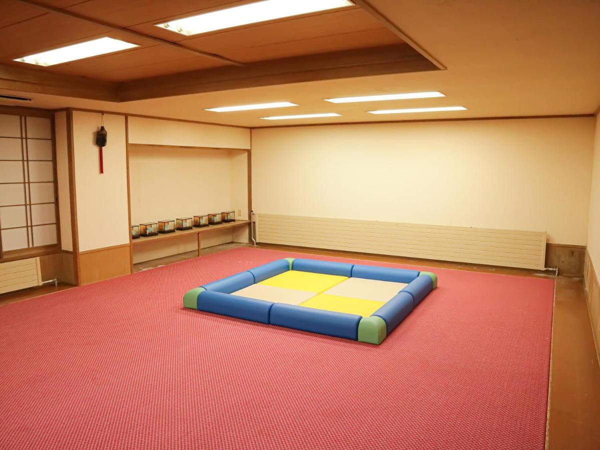 Hotel Sankt Moritz Shiga Shimotakai Екстериор снимка