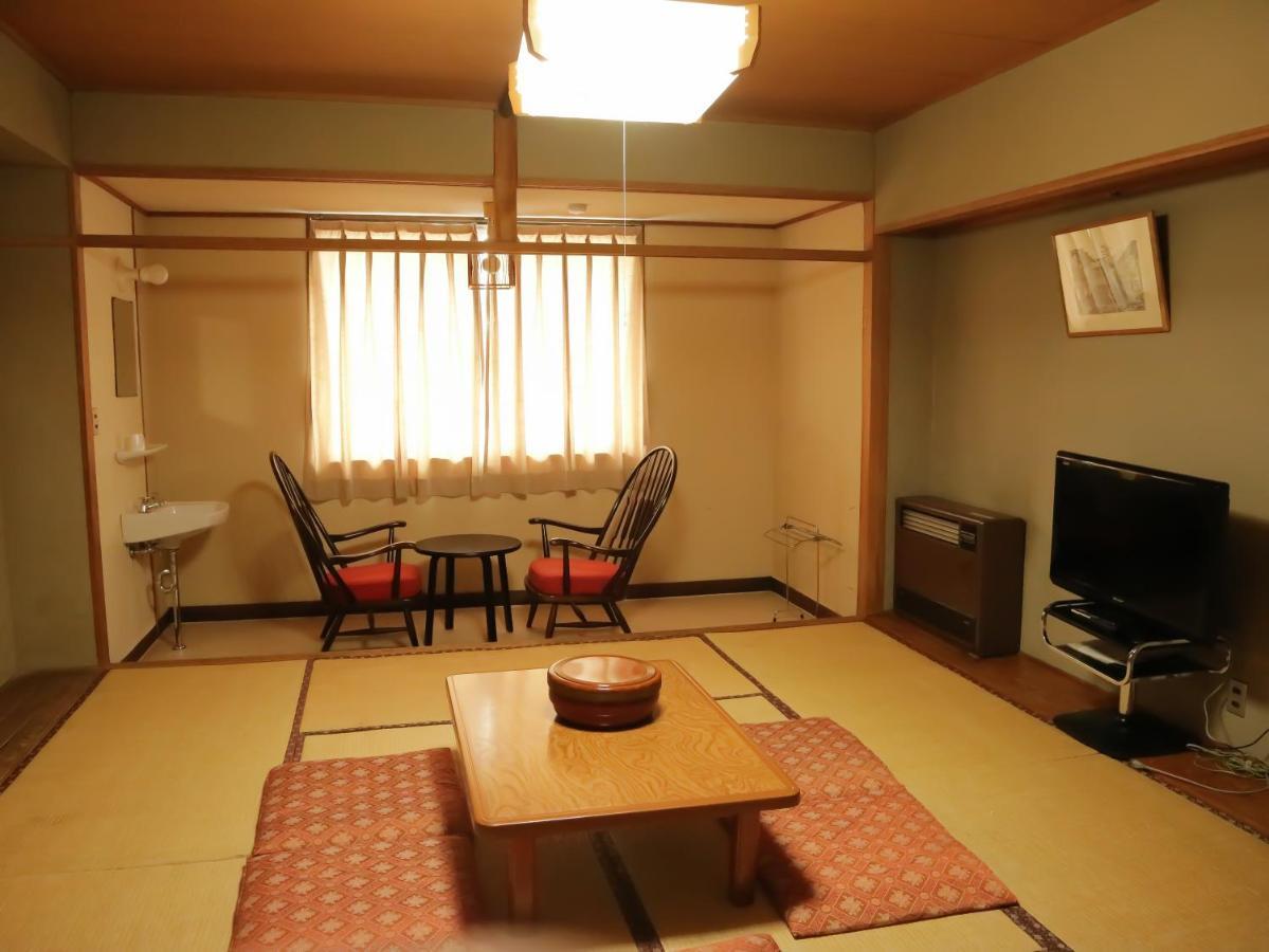 Hotel Sankt Moritz Shiga Shimotakai Екстериор снимка